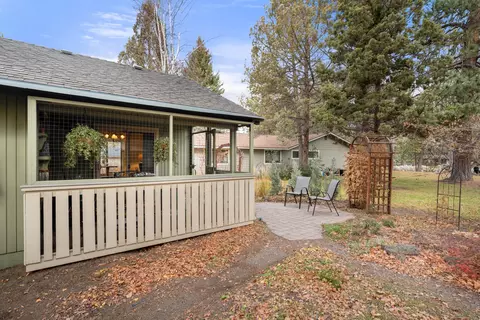 20743 Blacksmith Cir, Bend, OR 97702 photo 27
