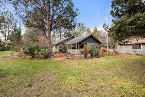 20743 Blacksmith Cir, Bend, OR 97702 photo 25