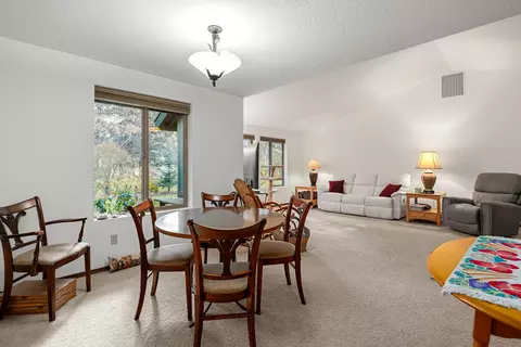 20743 Blacksmith Cir, Bend, OR 97702 photo 5