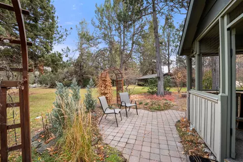 20743 Blacksmith Cir, Bend, OR 97702 photo 31