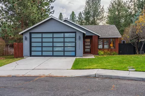 19805 Wetland Ct, Bend, OR 97702