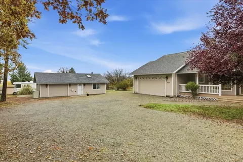 4273 Midway Ave, Grants Pass, OR 97527