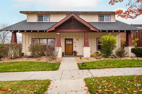 20663 Jayhawk Ln, Bend, OR 97702