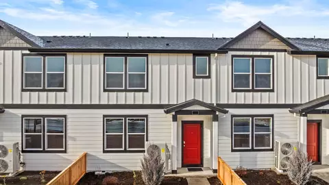 62741 Eagle Rd, Bend, OR 97701