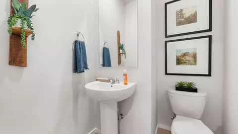 Bath - 62741 Eagle Rd, Bend, OR 97701 photo 1 of 5