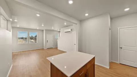 Living - 62745 Eagle Rd, Bend, OR 97701 photo 4 of 4