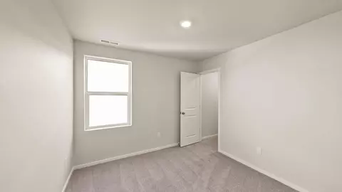 Bedroom - 62745 Eagle Rd, Bend, OR 97701 photo 5 of 5
