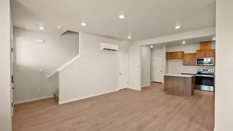 Living - 62745 Eagle Rd, Bend, OR 97701 photo 3 of 4