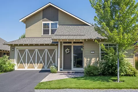 250 Split Rail Ln, Redmond, OR 97756