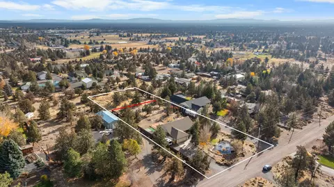 View/Area - 65050 92nd St, Bend, OR 97703 photo 5 of 8