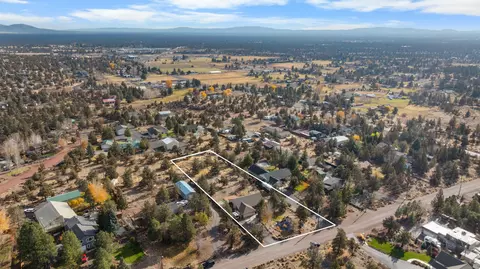 View/Area - 65050 92nd St, Bend, OR 97703 photo 4 of 8