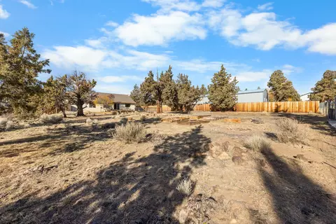 Exterior - 65050 92nd St, Bend, OR 97703 photo 9 of 11