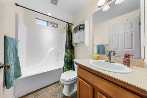 Bath - 65050 92nd St, Bend, OR 97703 photo 3 of 3