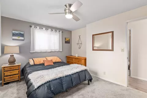 Bedroom - 905 Comet Ave, Central Point, OR 97502 photo 5 of 6