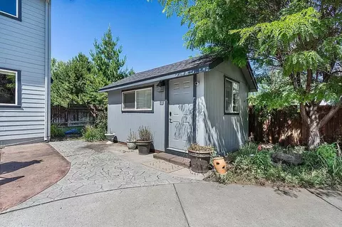Exterior - 61097 Ferguson Ct, Bend, OR 97702 photo 5 of 7