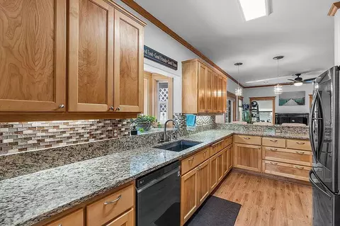 Kitchen - 61097 Ferguson Ct, Bend, OR 97702 photo 1 of 3