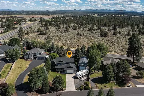 View/Area - 61097 Ferguson Ct, Bend, OR 97702 photo 2 of 3