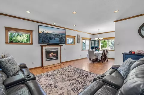 Living - 61097 Ferguson Ct, Bend, OR 97702 photo 1 of 2