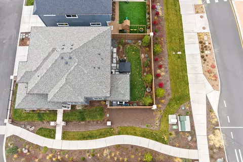 View/Area - 60915 SEpic Pl, Bend, OR 97702 photo 2 of 5
