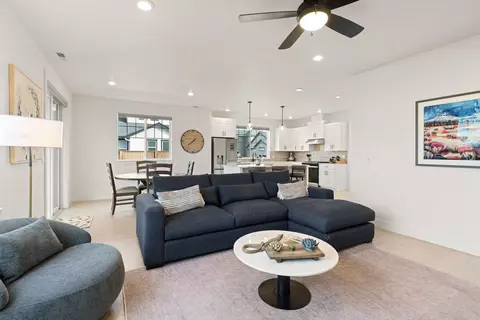 Living - 60915 SEpic Pl, Bend, OR 97702 photo 3 of 6