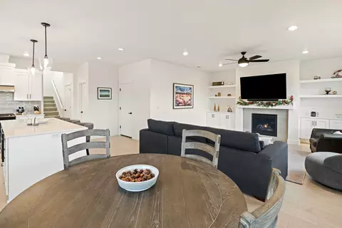 Dining - 60915 SEpic Pl, Bend, OR 97702 photo 2 of 2