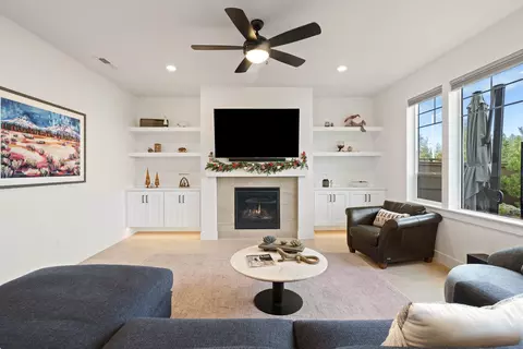 Living - 60915 SEpic Pl, Bend, OR 97702 photo 2 of 6