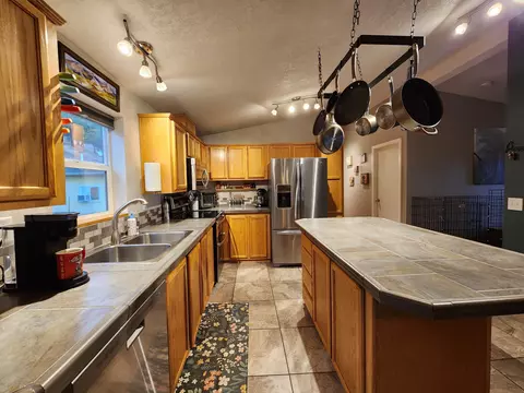 198 Flamingo Dr, Eagle Point, OR 97524 photo 23