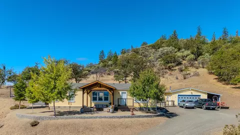 198 Flamingo Dr, Eagle Point, OR 97524 photo 10