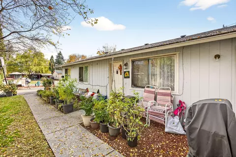 912 King St, Medford, OR 97501