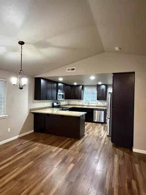 Kitchen - 912 Stonewater Dr, Eagle Point, OR 97524 photo 1 of 4