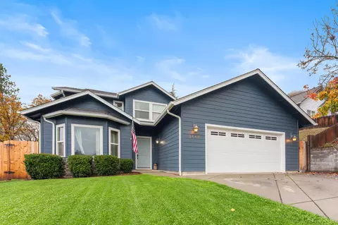 1448 NE Jennifer Way, Grants Pass, OR 97526