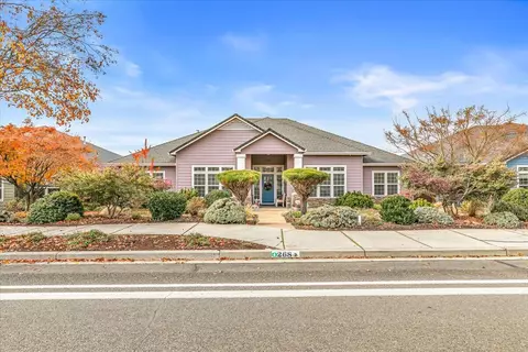 268 Robert Trent Jones Blvd, Eagle Point, OR 97524