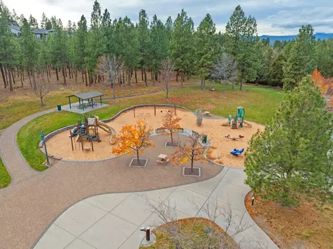 2627 NW Rainbow Ridge Dr, Bend, OR 97703 photo 26