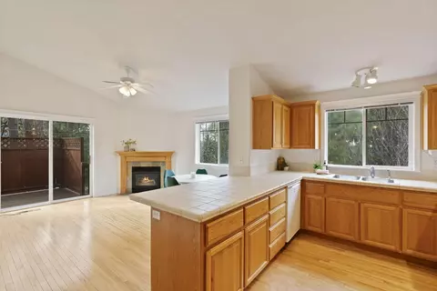 2627 NW Rainbow Ridge Dr, Bend, OR 97703 photo 9