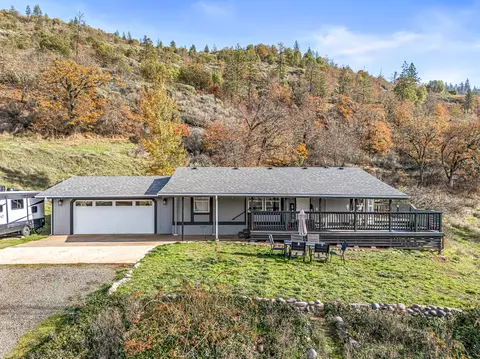 20400 Highway 62, Shady Cove, OR 97539