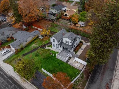 600 NW Elm St, Grants Pass, OR 97526