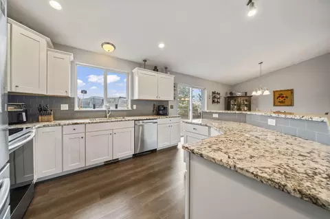 Kitchen - 430 E D St, Culver, OR 97734 photo 6 of 7