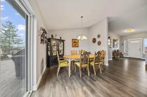 Dining - 430 E D St, Culver, OR 97734 photo 1 of 3