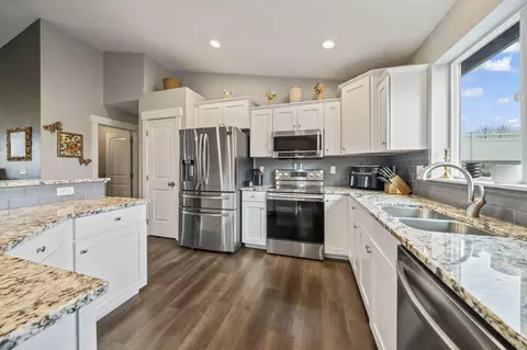 Kitchen - 430 E D St, Culver, OR 97734 photo 7 of 7