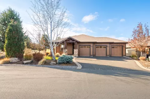 291 Sun Vista Dr, Redmond, OR 97756