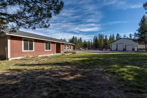 Exterior - 16549 Wayne Dr, La Pine, OR 97739 photo 2 of 7