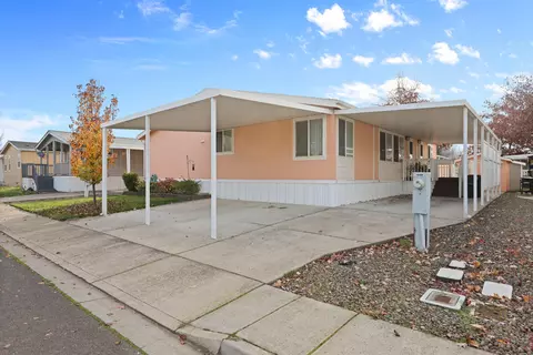10 E South Stage Rd #515, Medford, OR 97501