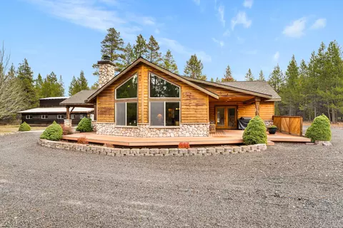 54456 Huntington Rd, Bend, OR 97707