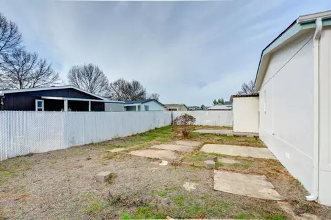 633 E Archwood Dr #53, Eagle Point, OR 97524 photo 25
