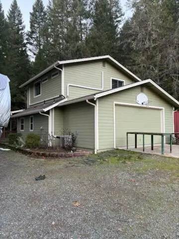 601 Mcmullen Creek Rd, Selma, OR 97538