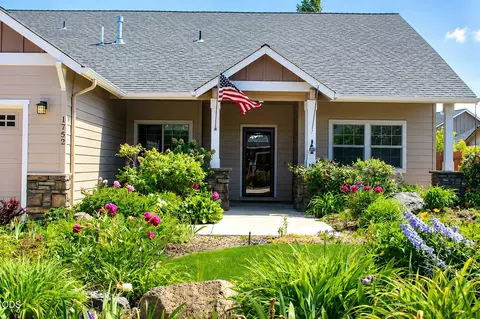 1752 NW Upas Ave, Redmond, OR 97756