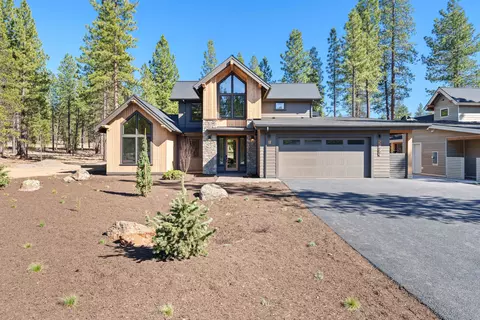 56457 Elk Run Dr #33, Bend, OR 97707