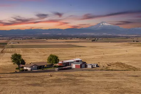 2748 SW Highland Ln, Culver, OR 97734