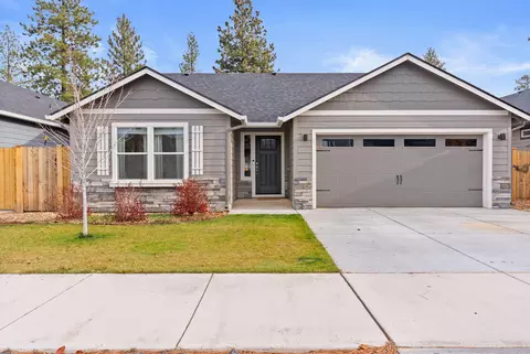 632 N Reed St, Sisters, OR 97759