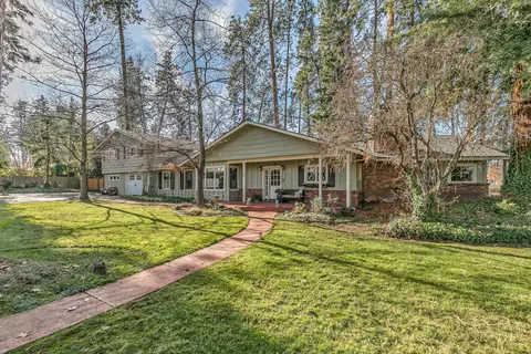 158 Renault Ave, Medford, OR 97501